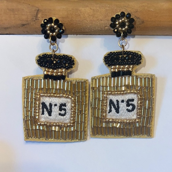 None Jewelry - Gold and Black Beaded Earrings